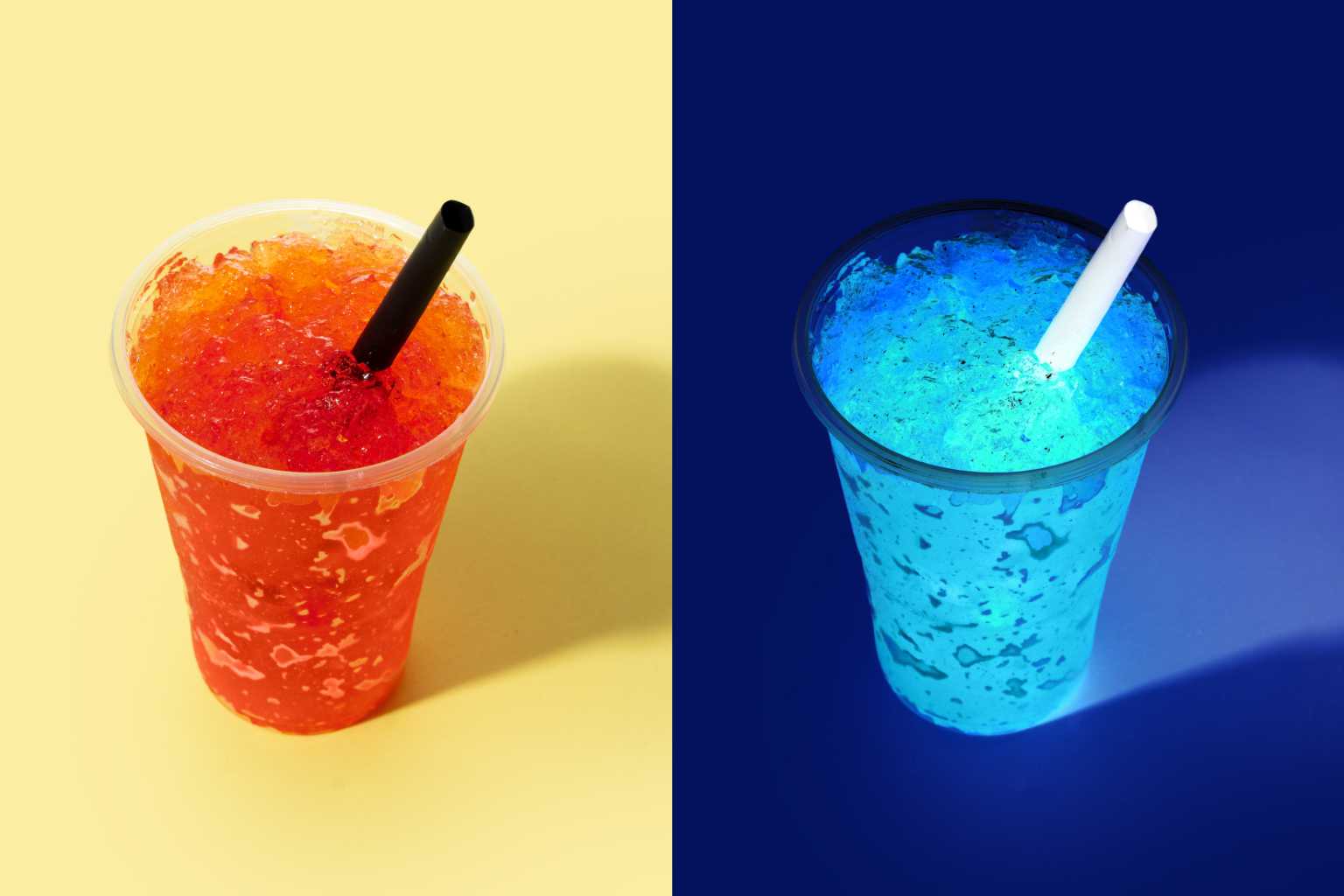 Ein Slush-Getränk, dessen Foto mittig geteilt ist – links in natürlichen Farben, rechts in invertierten Farben.